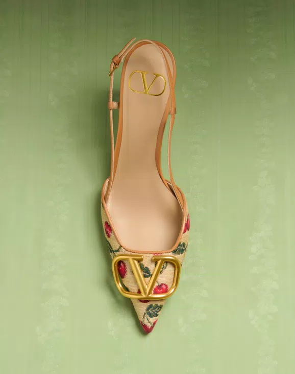 Valentino Vlogo Signature Slingback Pumps In Cherryfic Pattern 80Mm - Image 2